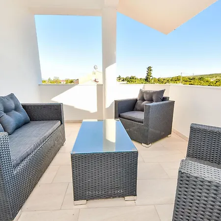 Zubcic-3 By Interhome