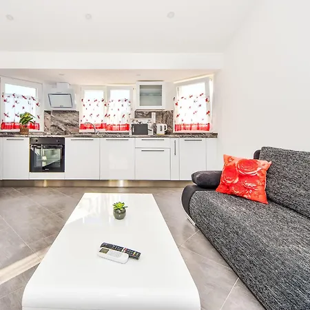 Apartamento Zubcic-3 By Interhome *