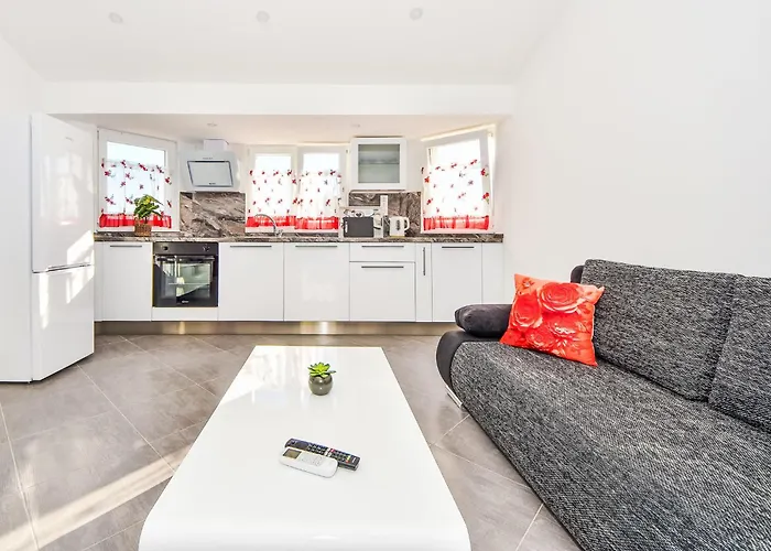 Apartment Zubcic-3 By Interhome *