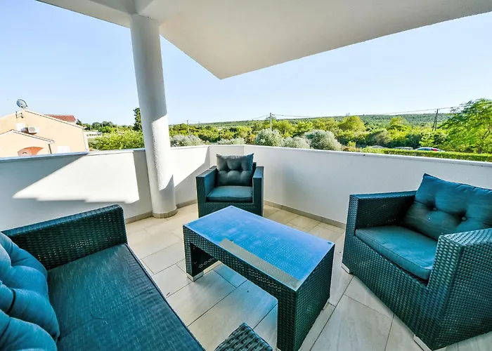 Zubcic-3 By Interhome *